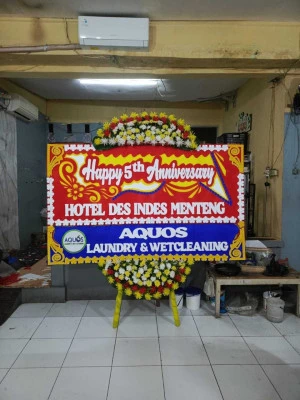 Papan Bunga di Kali Anyar