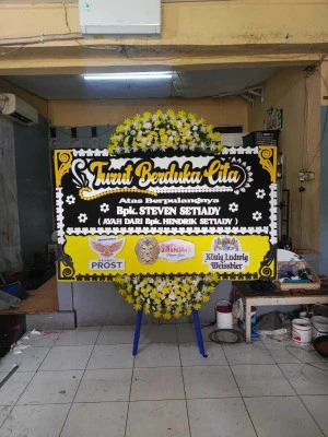 Papan Bunga di Kali Anyar