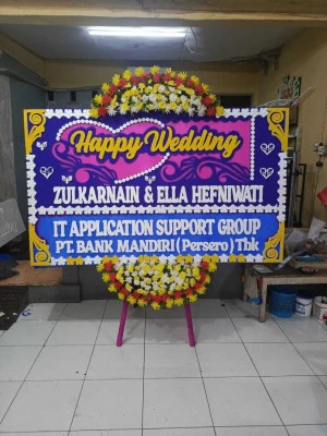 Papan Bunga di Kali Anyar